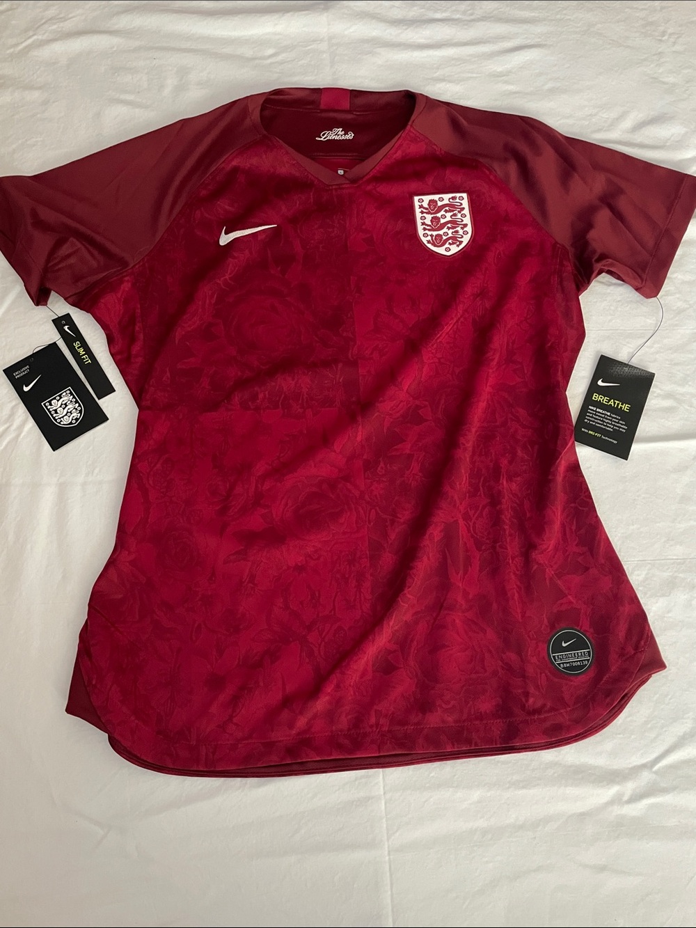 Nike Women’s England Football Jersey in Maroon